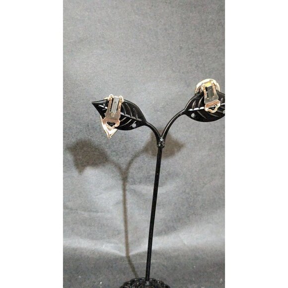 Vintage Green & clear Rhinestone Teardrop Clip-On Earrings Estate  silver tone - Picture 10 of 10